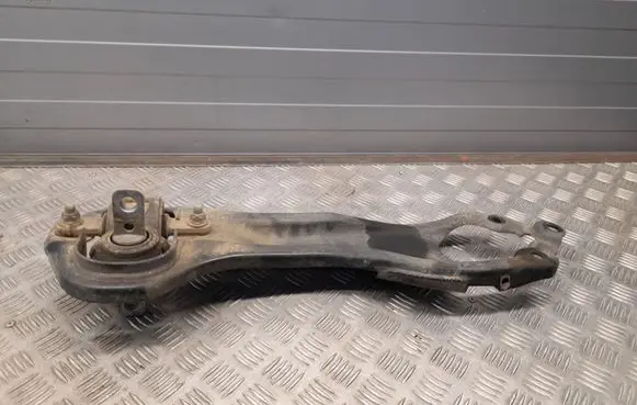 Chrysler Pacifica Rear control arm