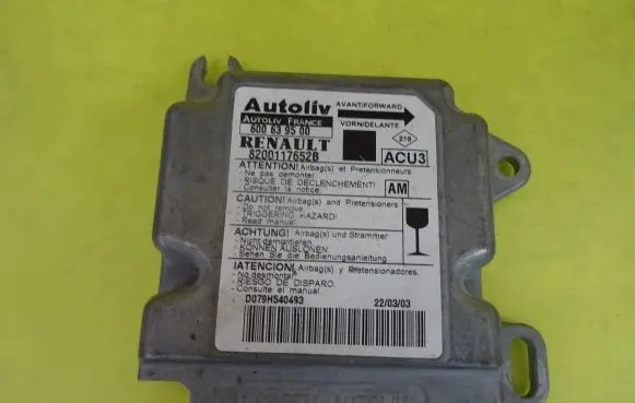 Renault Scenic I Airbag control unit/module 8200117652B 600639500