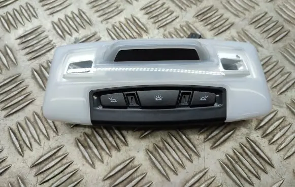 BMW 2 F45 Front seat light