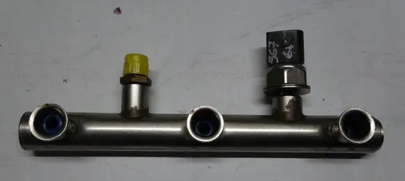 Audi A6 S6 C6 4F Fuel main line pipe 06E130089B