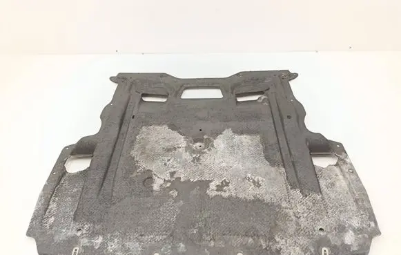 BMW 5 F10 F11 Engine splash shield/under tray 7185113