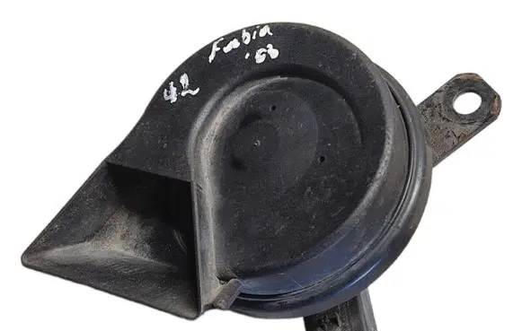 Skoda Fabia Mk1 (6Y) Horn signal 6Q0951223G E1000233 A28657625