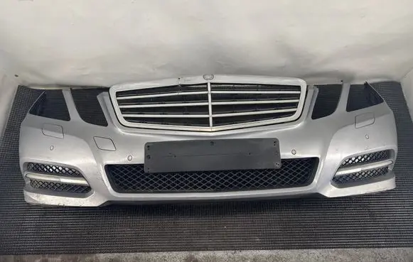 Mercedes-Benz E W212 Front bumper 792U