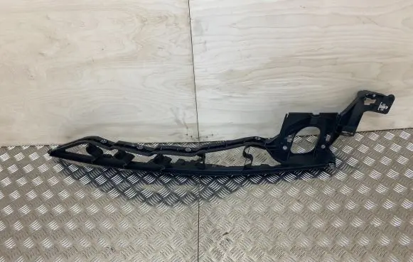 BMW X6 E71 Fender mounting bracket 7157989 51127157989