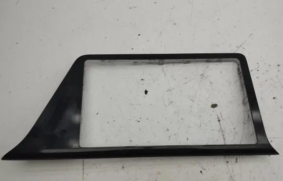 Toyota C-HR I Radio/GPS head unit trim 305334