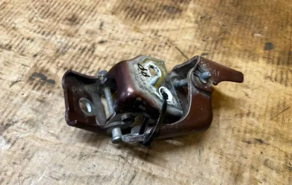 Peugeot 508 RXH Front door hinge set 