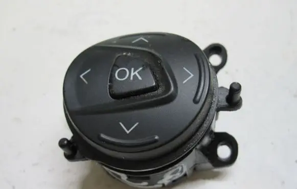 Ford C-MAX II Steering wheel buttons/switches 