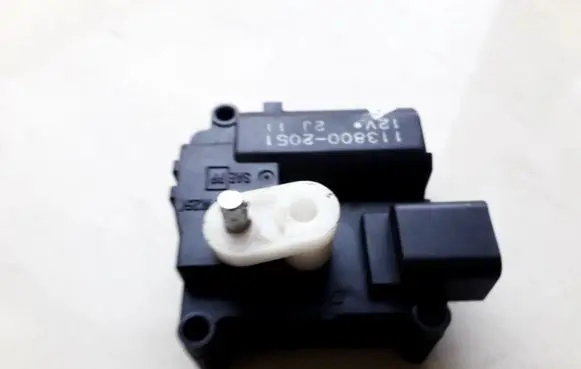 Toyota Corolla Verso AR10 Air flap motor/actuator 1138002051 113800-2051