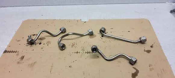 Ford Transit Custom Fuel injector supply line/pipe 