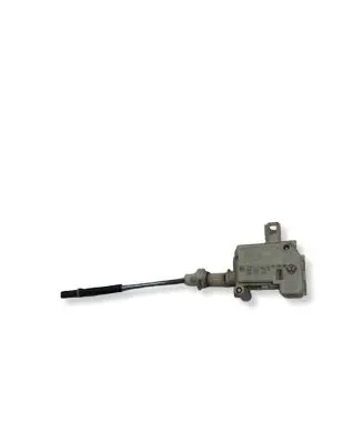Volkswagen PASSAT B5.5 Central locking motor 3B0810773B 3B0959782