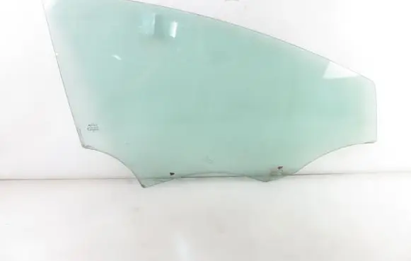 Seat Leon (1P) Front door window glass four-door 