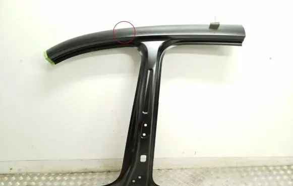 Mercedes-Benz EQC Pillar (middle) A2936370100