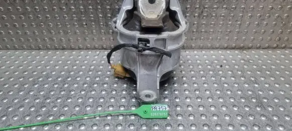 Audi A5 Engine mount vacuum valve S26378757 8B3199372BQ