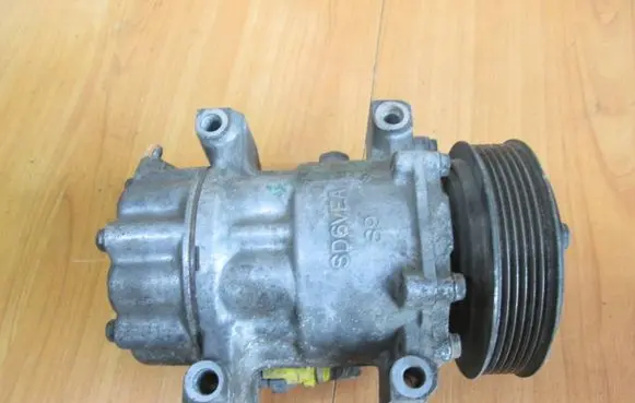 Citroen C4 I Air conditioning (A/C) compressor (pump) SD6V12 1439 03251