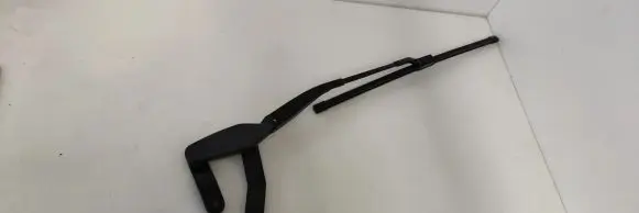 Mercedes-Benz E W212 Front wiper blade arm A2128201644 2128201644