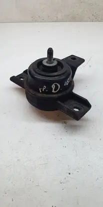 Hyundai Santa Fe Engine mount bracket 218122B500