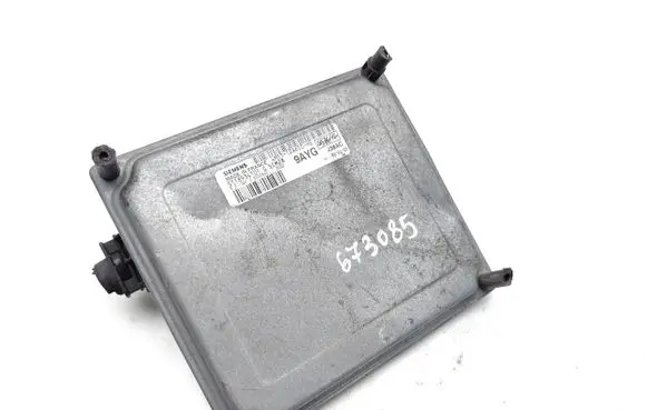 Ford Focus Engine control unit/module 4M5112A650HG S118934101G