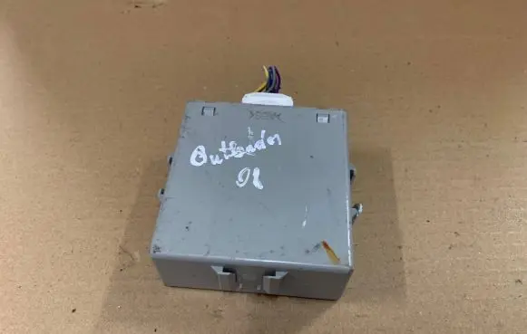 Mitsubishi Outlander Gearbox control unit/module 8631A420 G170100230 Y776169R