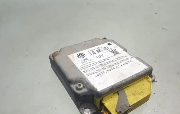 Volkswagen PASSAT B5 Airbag control unit/module 1J0909607
