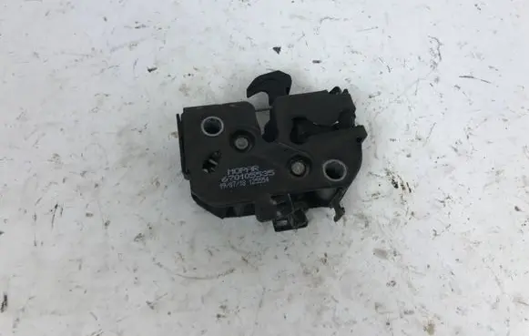 Maserati Levante Engine bonnet/hood lock/catch 670105535
