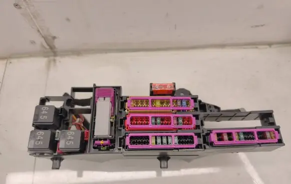 Audi A6 C7 Fuse module 4G0971845A