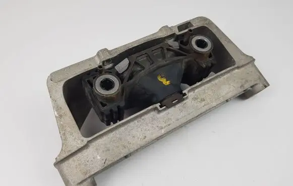 Mercedes-Benz CLA C174 C178 Engine mount vacuum valve A1782400500