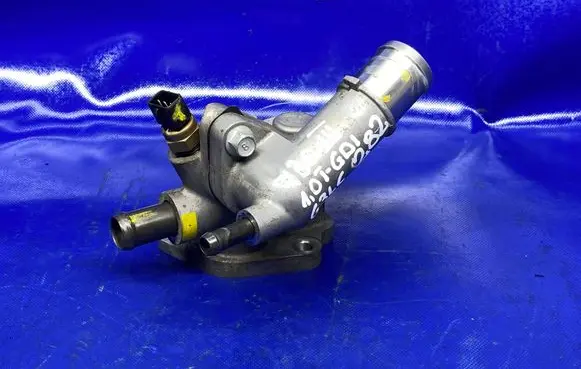 Hyundai i30 Thermostat housing G3LC