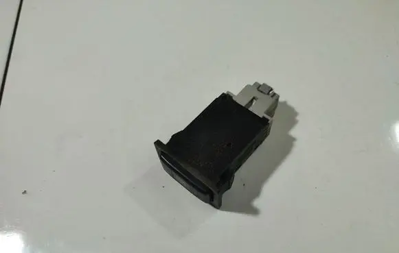 Toyota Corolla Verso AR10 Windscreen/window heater switch 1533370