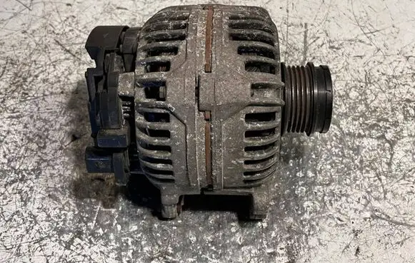 Audi A6 S6 C5 4B Generator/alternator 028903028E 0124515010