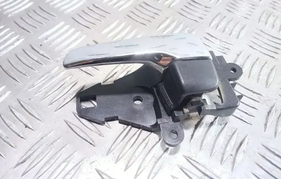 Mitsubishi Lancer VIII Rear door interior handle MN105359