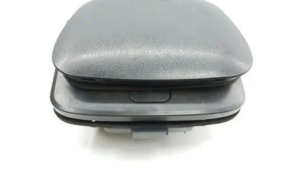 Chevrolet Captiva Front trunk storage compartment 