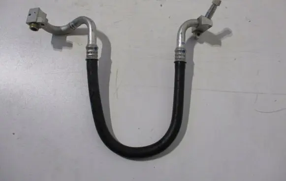 Air conditioning (A/C) pipe/hose
