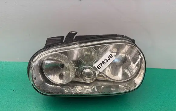 Volkswagen Golf IV Headlight/headlamp 1J1941017B