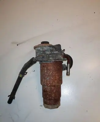 Toyota Avensis Verso Fuel filter bracket/mount holder 