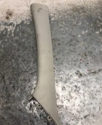 Volvo C30 (C) pillar trim 8641763BILI 8641763