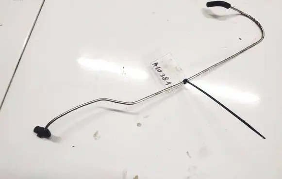 Engine coolant pipe/hose