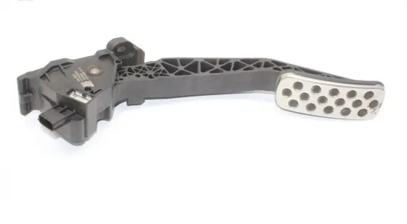 Opel Insignia B Accelerator throttle pedal 84657612