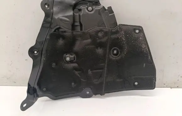Mercedes-Benz E W214 Heat shield in engine bay A2546200100