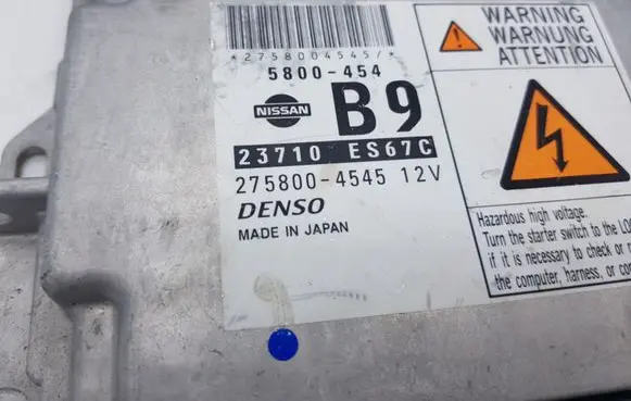 Nissan X-Trail T30 Engine control unit/module ECU 23710ES67C 5800454B9 2758004545