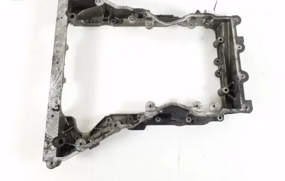 Mercedes-Benz E C207 W207 other engine part A6510140302
