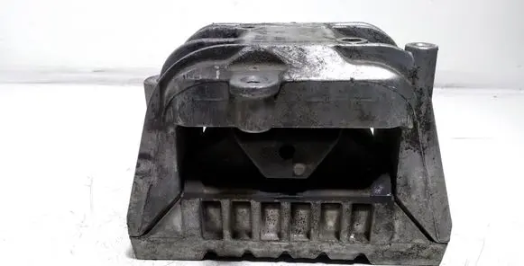 Volkswagen Jetta V Engine mount bracket 1K0199262