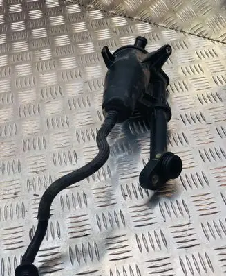 Opel Insignia A Oil breather separator 55567249