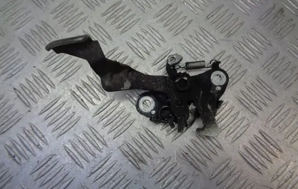Citroen Xsara Picasso Engine bonnet (hood) release handle