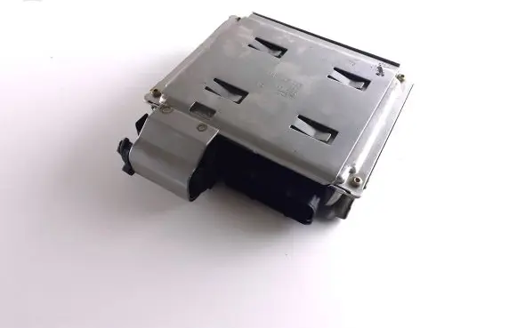 Audi A4 S4 B6 8E 8H Engine control unit/module 8E0907411 E509E328616U176
