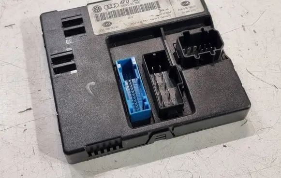 Audi A6 S6 C6 4F Comfort/convenience module 4F0907289E