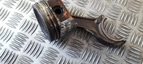 Piston