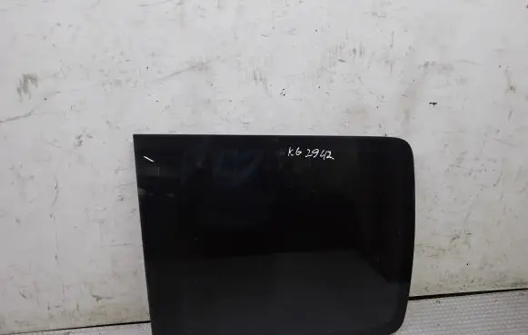 Volkswagen Caddy Rear side window