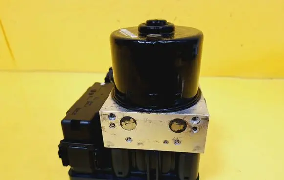 Volkswagen Touran I ABS Pump 1K0614517H 1K0907379K