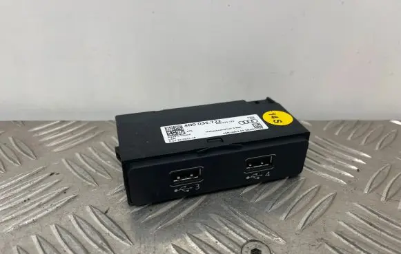 USB socket connector