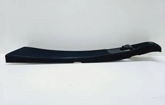 Mercedes-Benz ML W164 (B) pillar trim (top) A1646909725 288312 850301